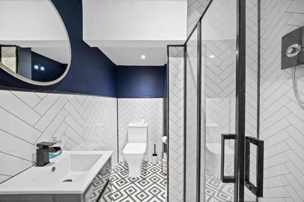 Deluxe 5 Bed In Central Whitby - Parking - Hot Tub Kültér fotó