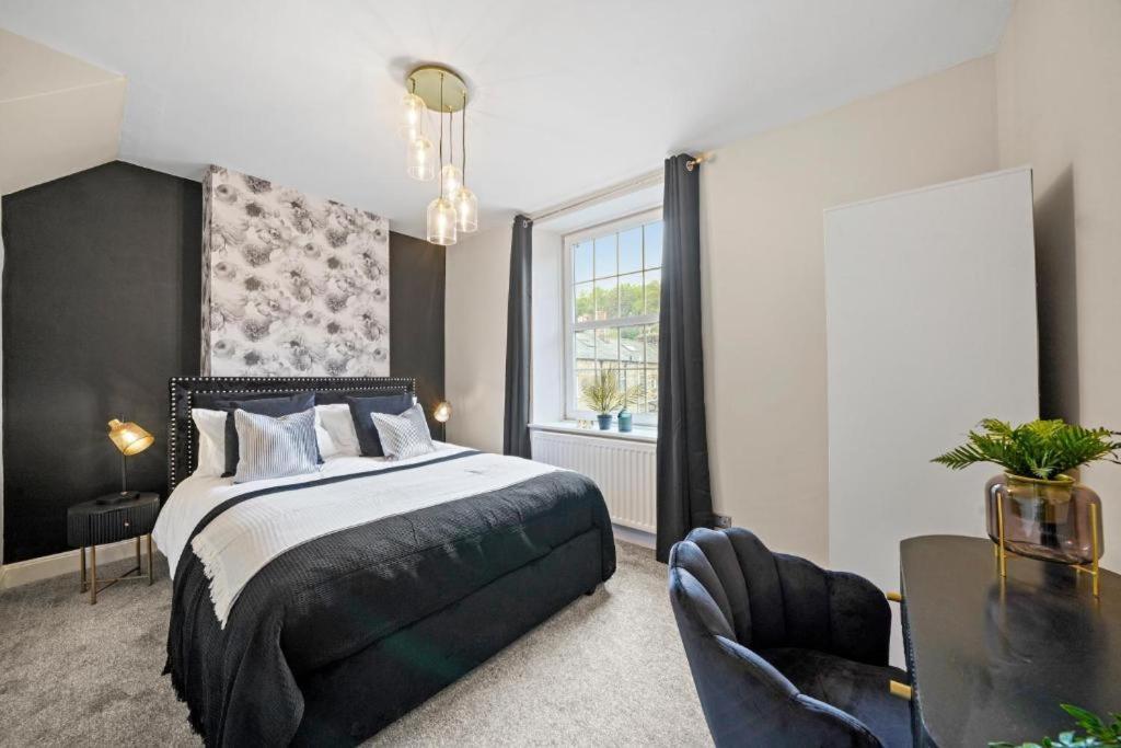 Deluxe 5 Bed In Central Whitby - Parking - Hot Tub Kültér fotó