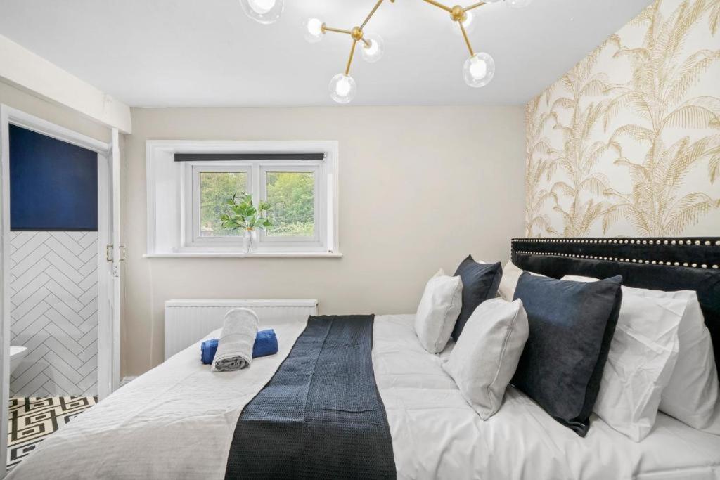 Deluxe 5 Bed In Central Whitby - Parking - Hot Tub Kültér fotó