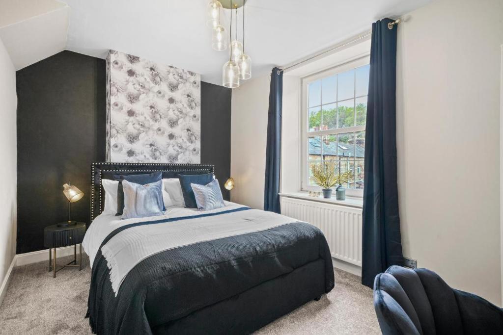 Deluxe 5 Bed In Central Whitby - Parking - Hot Tub Kültér fotó