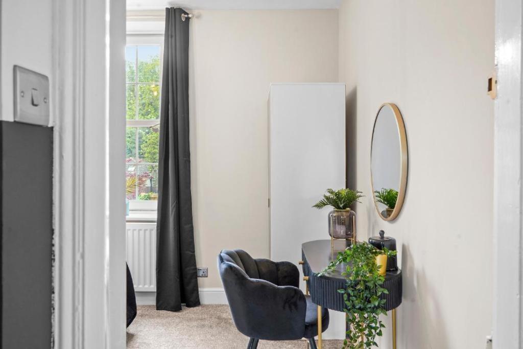Deluxe 5 Bed In Central Whitby - Parking - Hot Tub Kültér fotó