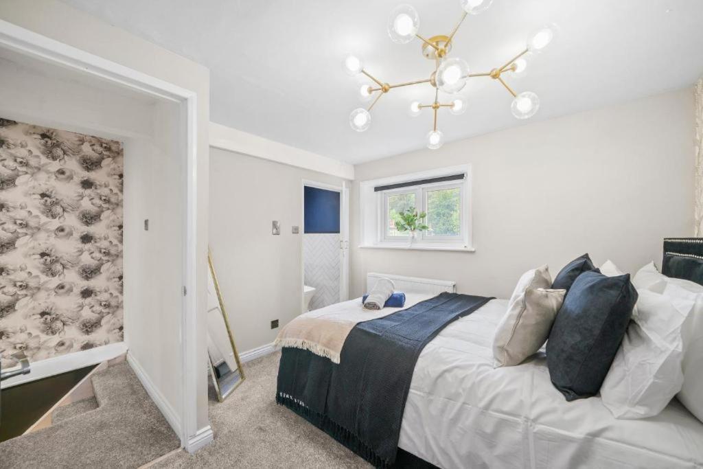 Deluxe 5 Bed In Central Whitby - Parking - Hot Tub Kültér fotó