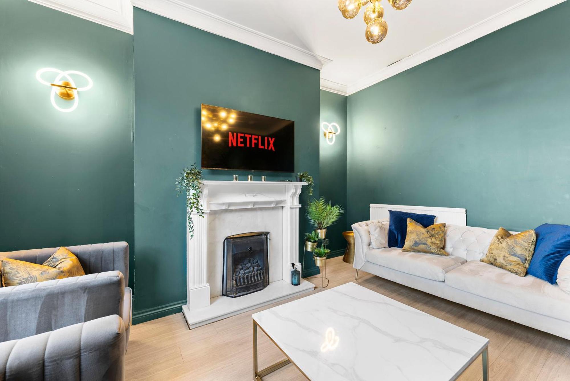 Deluxe 5 Bed In Central Whitby - Parking - Hot Tub Kültér fotó