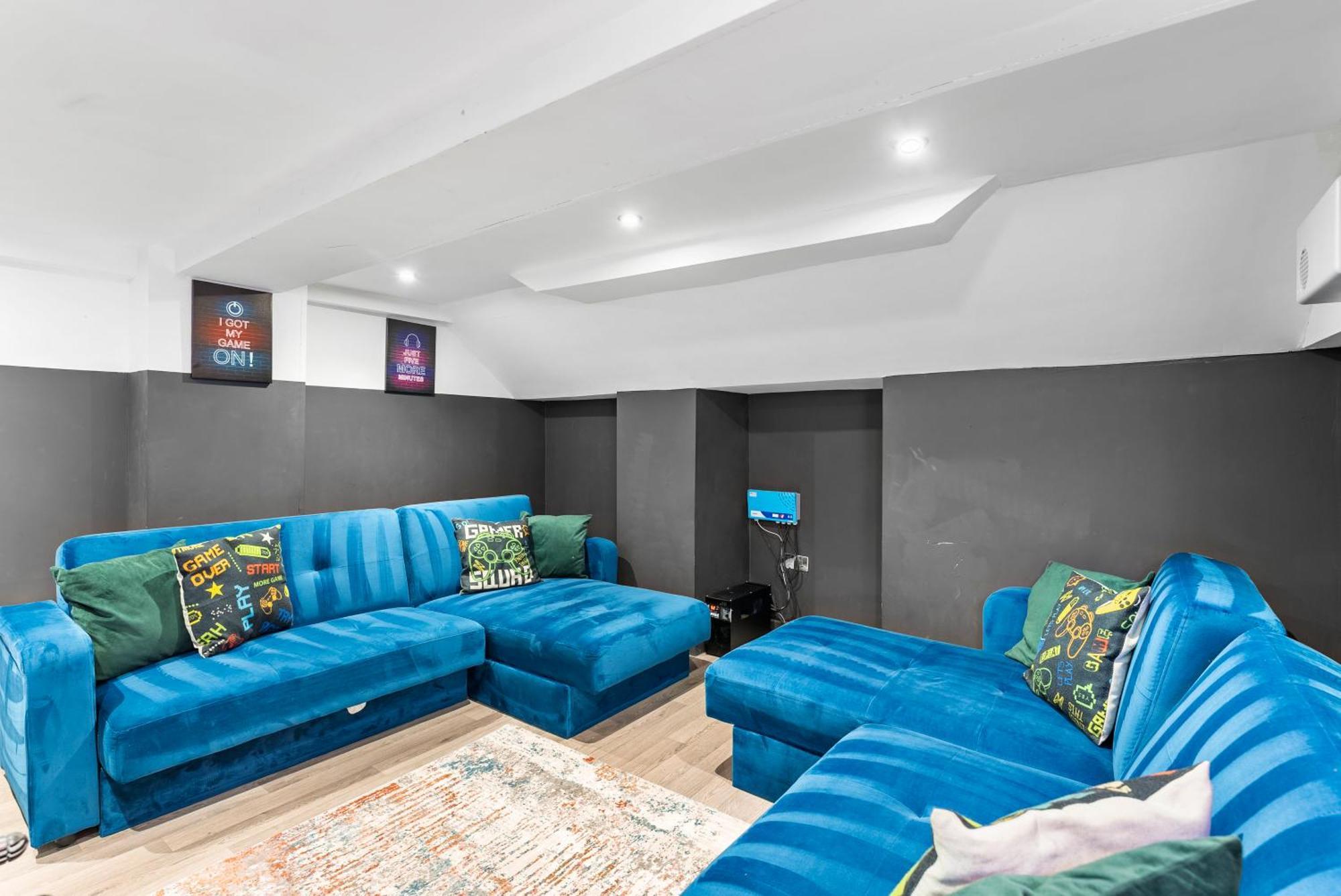 Deluxe 5 Bed In Central Whitby - Parking - Hot Tub Kültér fotó
